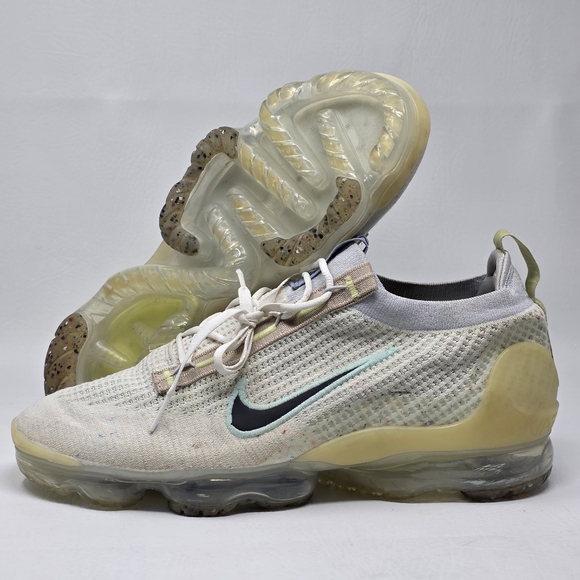 Nike Air Vapormax 2021 FK White Black Sneaker DQ7633-100 Men Size 12.5 Pre-owned - Picture 1 of 10